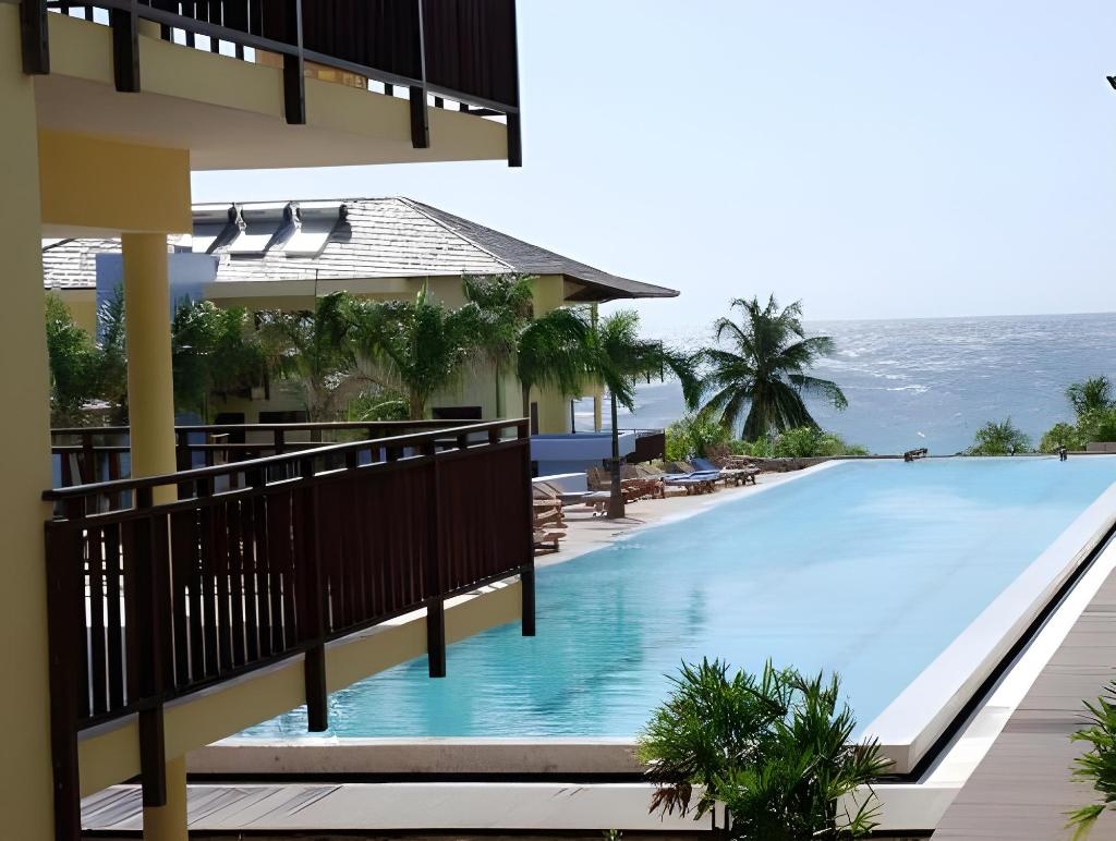 LionsDive Beach Resort  Facilities  Swimming Pool 8
