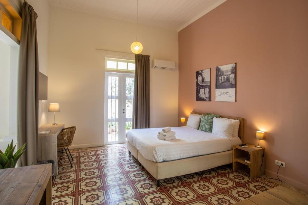 Boutique Hotel T Klooster  Rooms  Deluxe Room With Patio 3