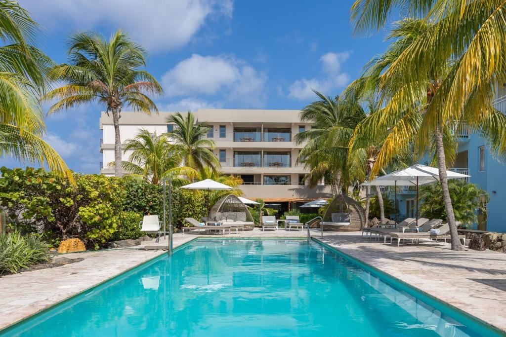 Dolphin Suites Wellness Curacao  Facilities  Swimming Pool 6