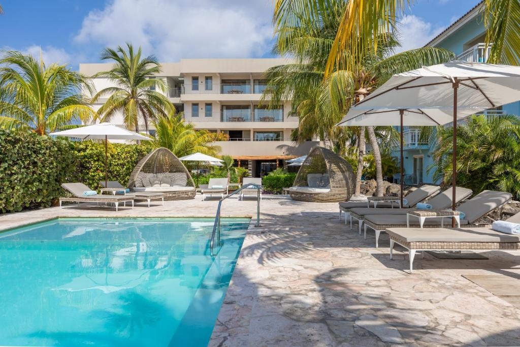 Dolphin Suites Wellness Curacao  Facilities  Swimming Pool 7