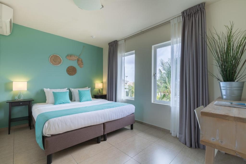 Dolphin Suites Wellness Curacao  Rooms  Rooms Image 10 10