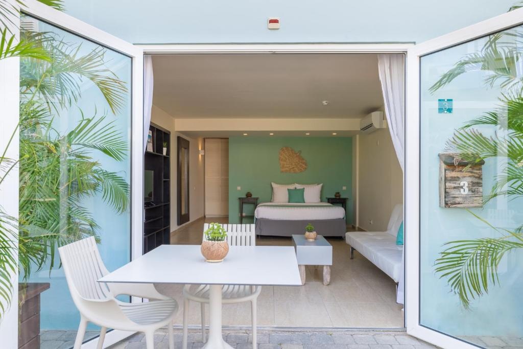 Dolphin Suites Wellness Curacao  Rooms  Rooms Image 9 9