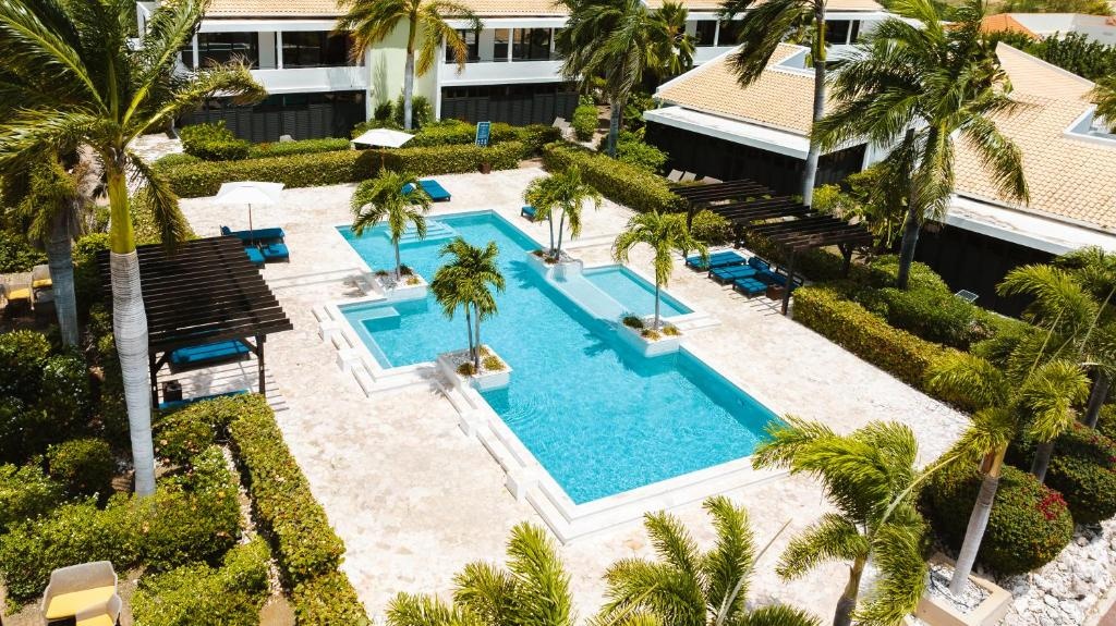 Blue Bay Curacao Golf Beach Resort  Facilities  Garden 15