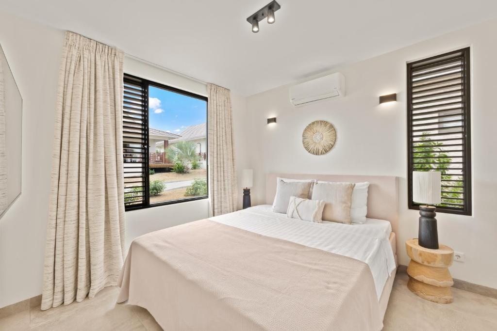 Blue Bay Curacao Golf Beach Resort  Rooms  Three Bedroom Golf Course Villa At The Jazmyn 13