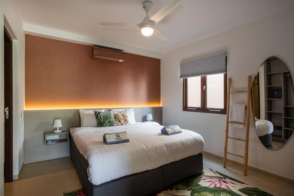 Blue Bay Curacao Golf Beach Resort  Rooms  Rooms Image 7 7