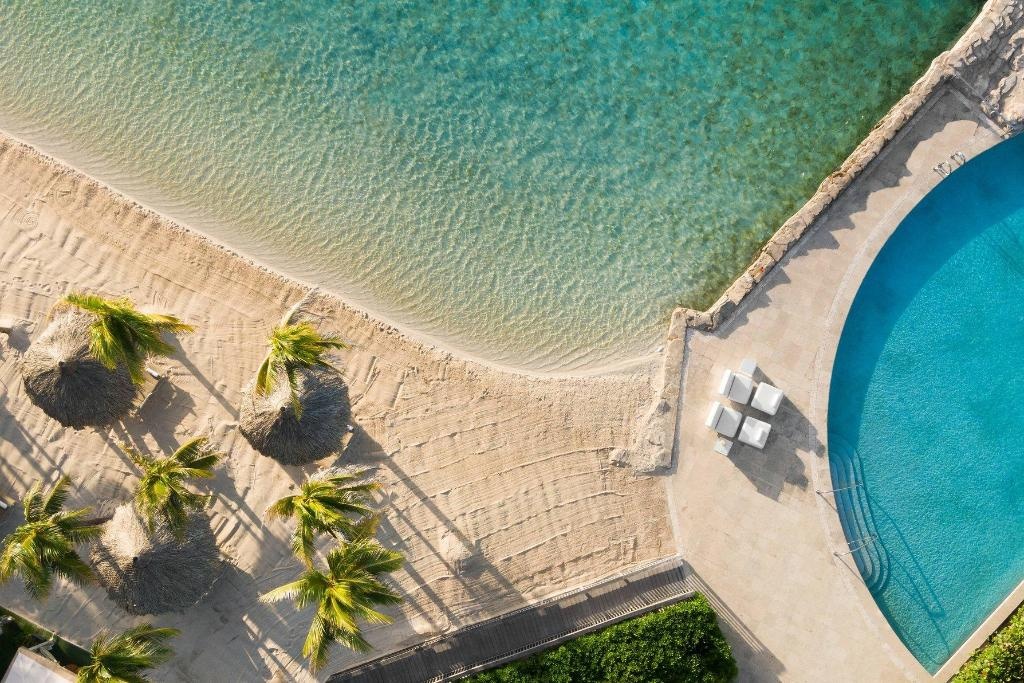 Renaissance Curacao Resort Casino  Facilities  Swimming Pool 28