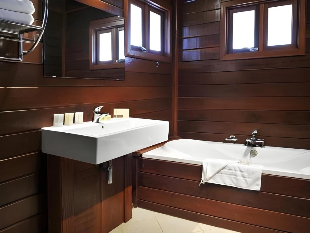 Kontiki Beach Resort  Facilities  Bathroom 53