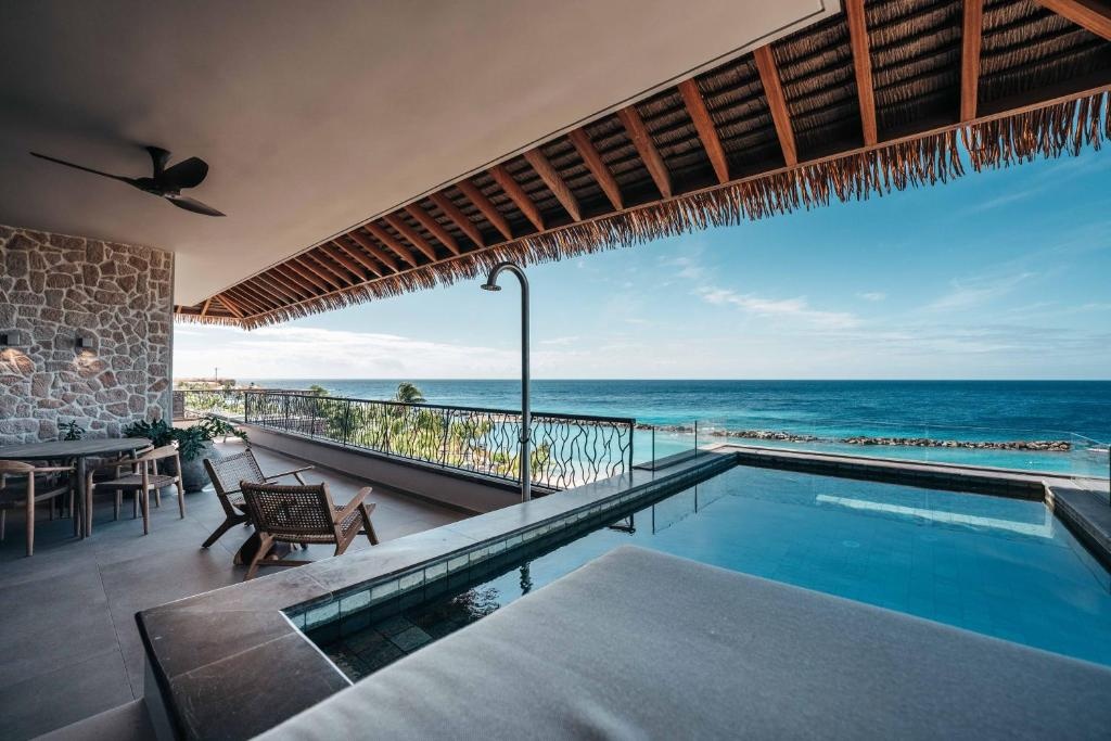 Kontiki Beach Resort  Property Views  View 2