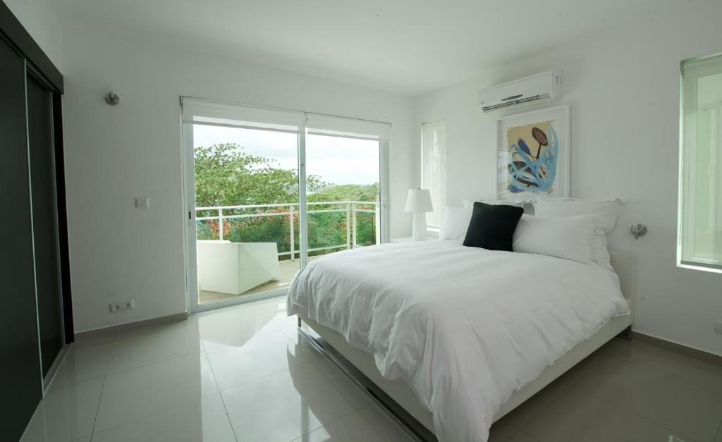 Piscadera Harbour Village Resort  Rooms  Rooms Image 1 1