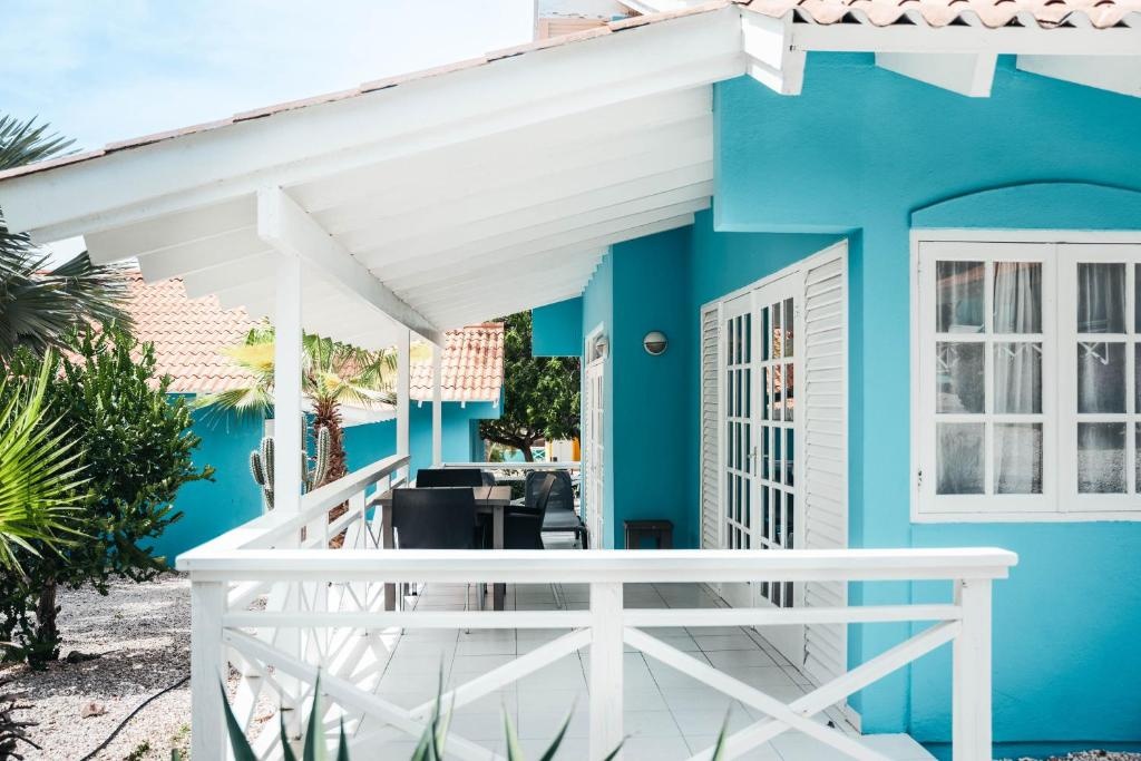 Bon Bini Resort Curacao  Facilities  Balconyterrace 16