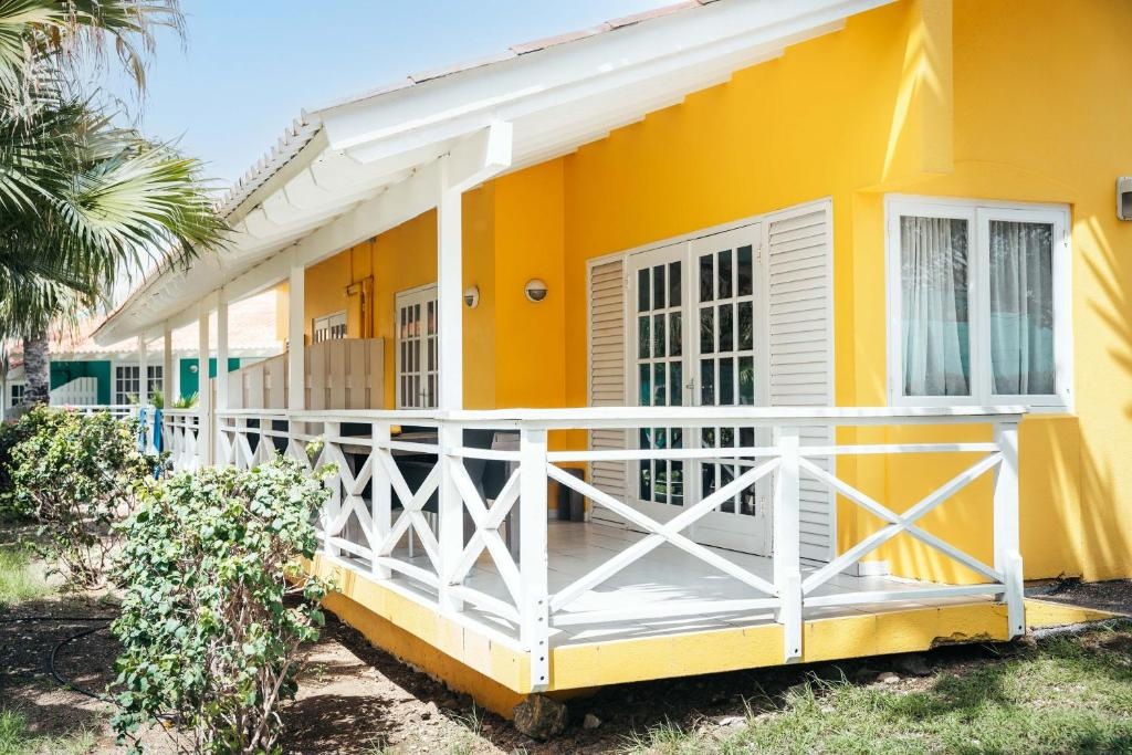 Bon Bini Resort Curacao  Facilities  Balconyterrace 29