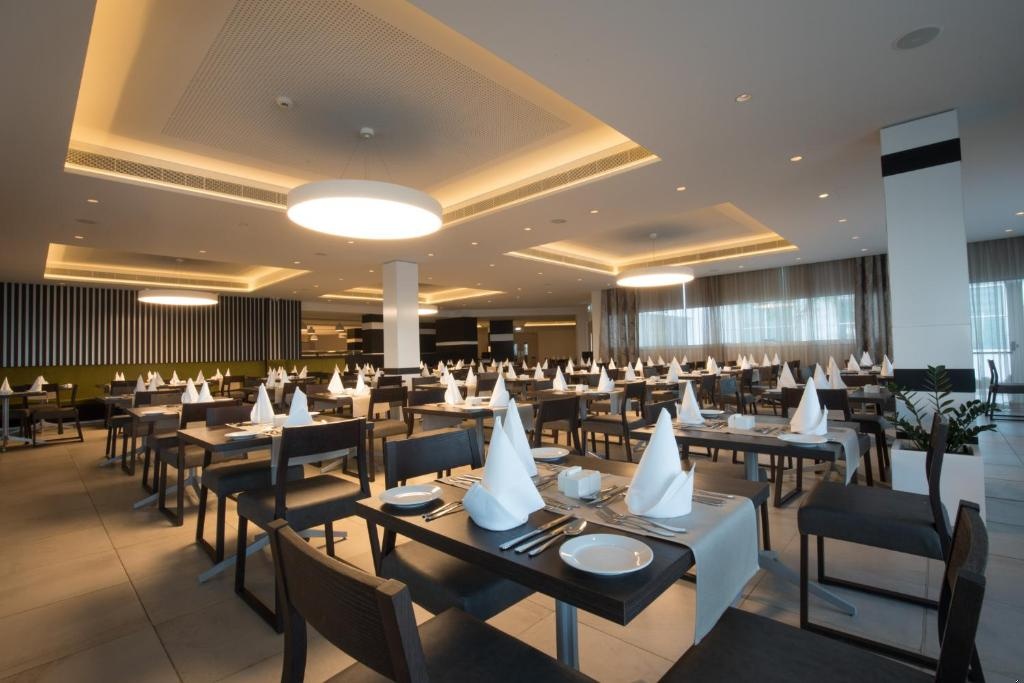 Evalena Beach Hotel  Dining  Restaurant 3