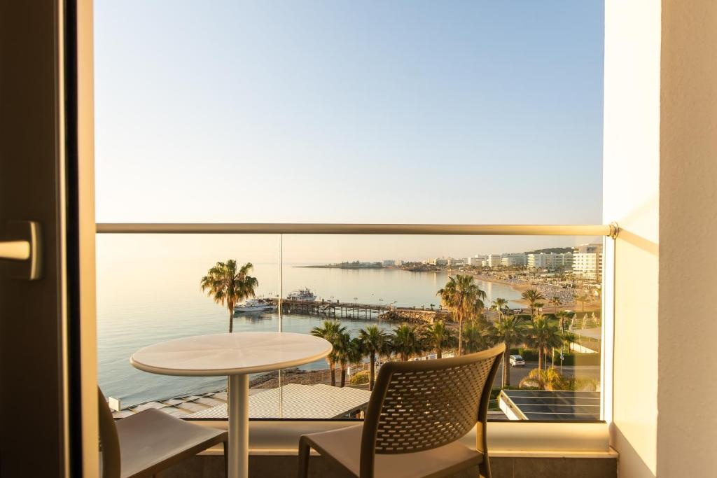 Evalena Beach Hotel  Facilities  Balconyterrace 2
