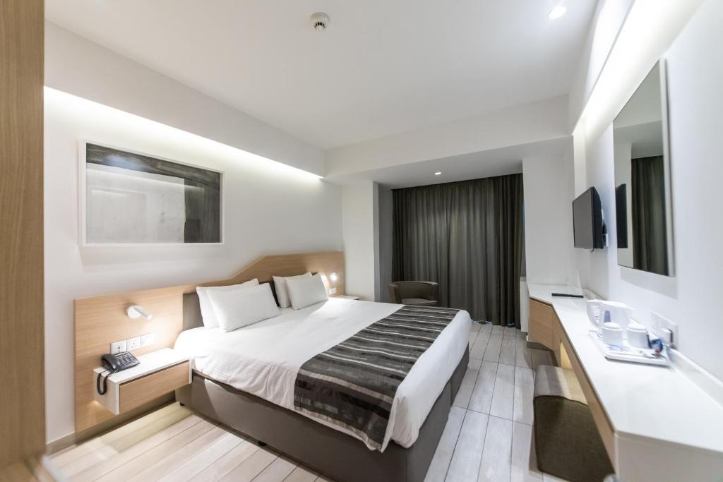 Evalena Beach Hotel  Rooms  Double Or Twin Room With Side Sea View 8