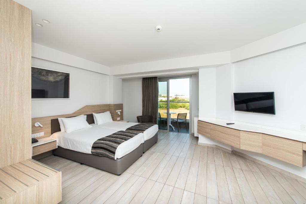 Evalena Beach Hotel  Rooms  Superior Room With Inland View 10
