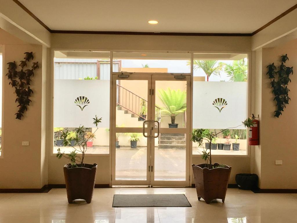Victoria Palms Hotel  Property Views  Lobby 7