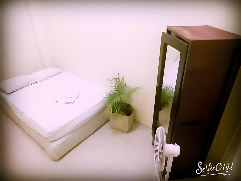 City Private Hotel  Rooms  Basic Double Room View 5