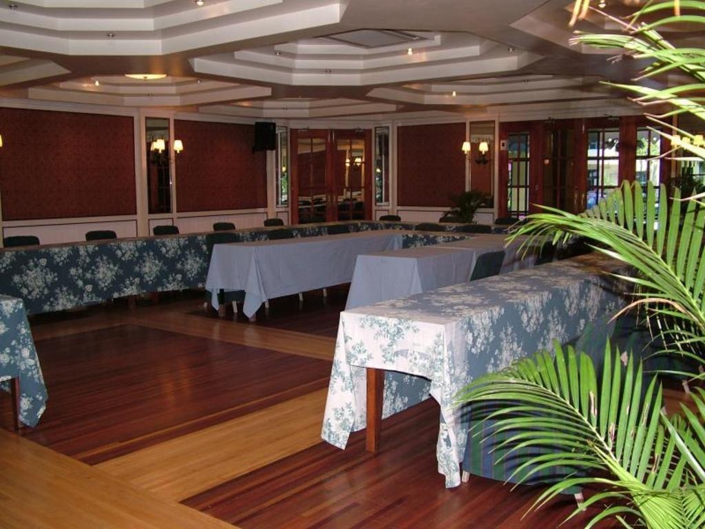 Southern Cross Hotel Fiji  Facilities  Meeting Room Ballrooms 5