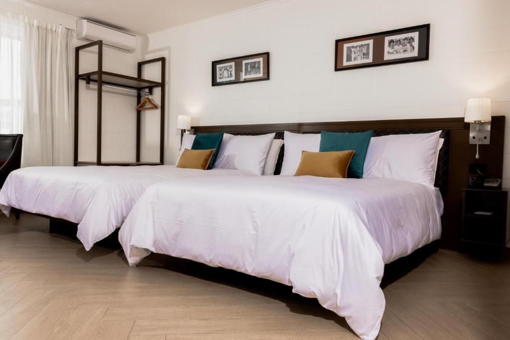Capricorn Apartment Hotel  Rooms  Rooms Image 2 2