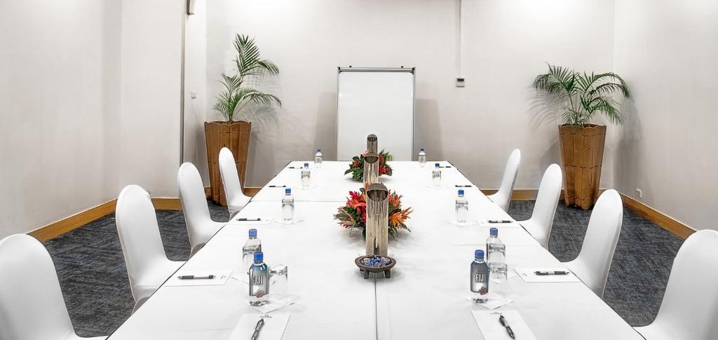 Tanoa Plaza Hotel  Facilities  Meeting Room Ballrooms 10