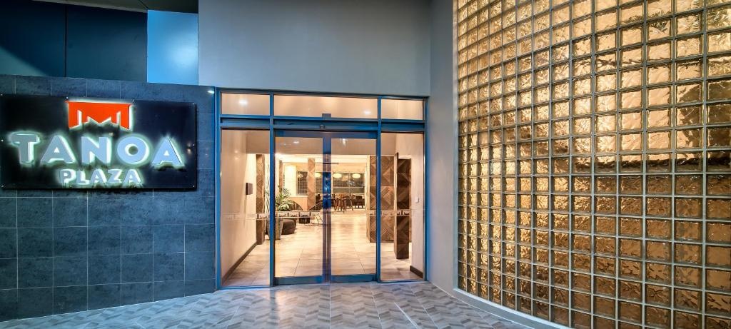 Tanoa Plaza Hotel  Property Views  Entrance 5