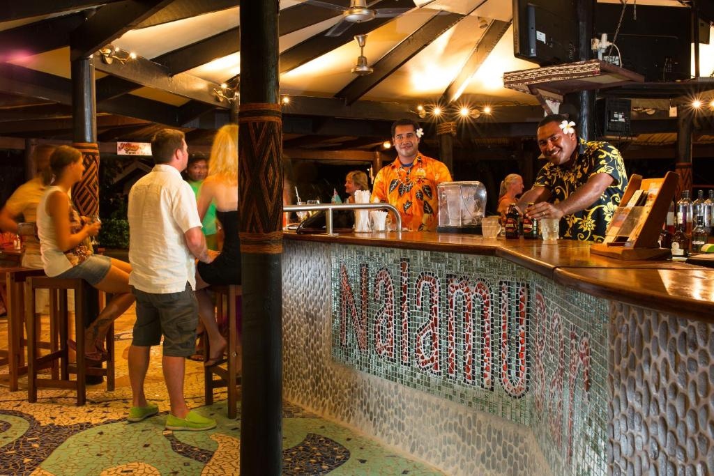 First Landing Beach Resort And Villas  Facilities  Barlounge 40