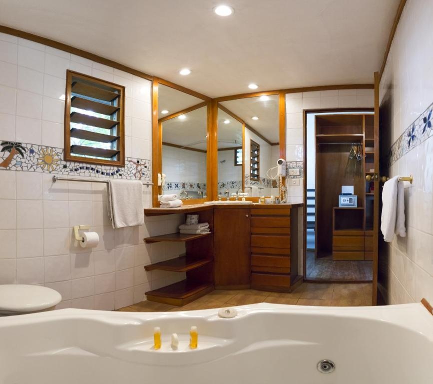 First Landing Beach Resort And Villas  Facilities  Bathroom 39