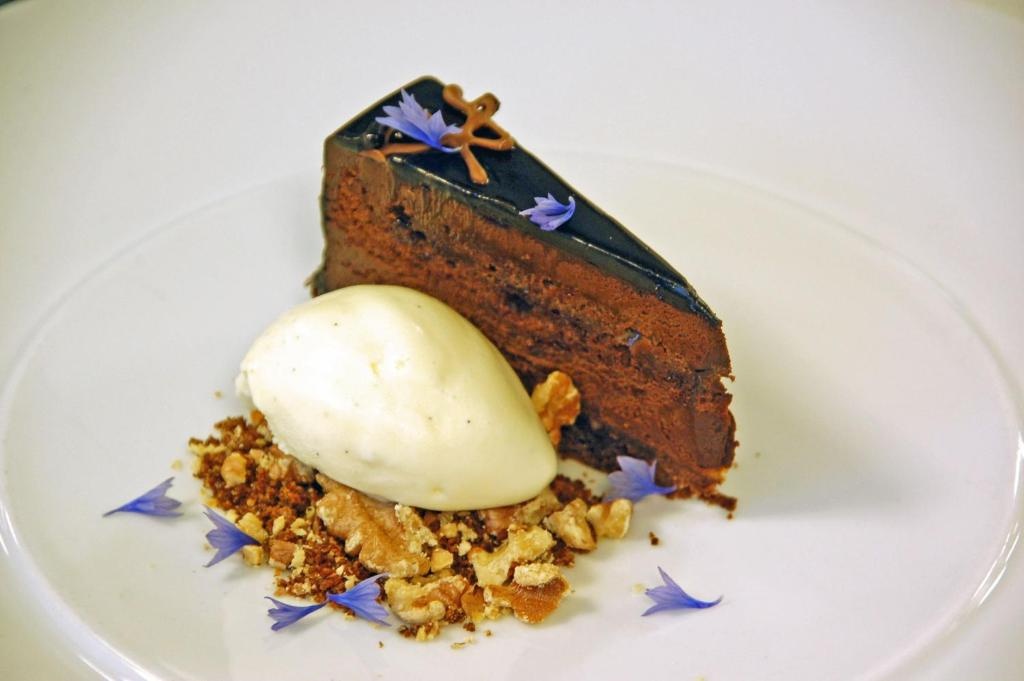 Hotel Indigo Helsinki Boulevard By IHG  Dining  Restaurant 19