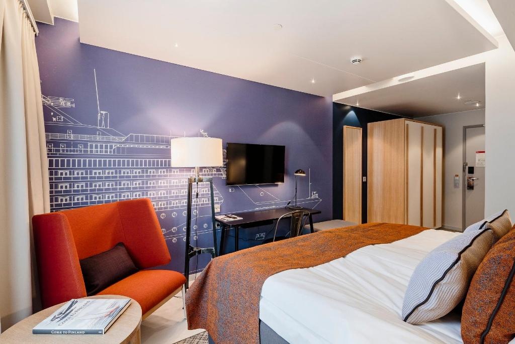 Hotel Indigo Helsinki Boulevard By IHG  Rooms  1 King Standard Guestroom 6