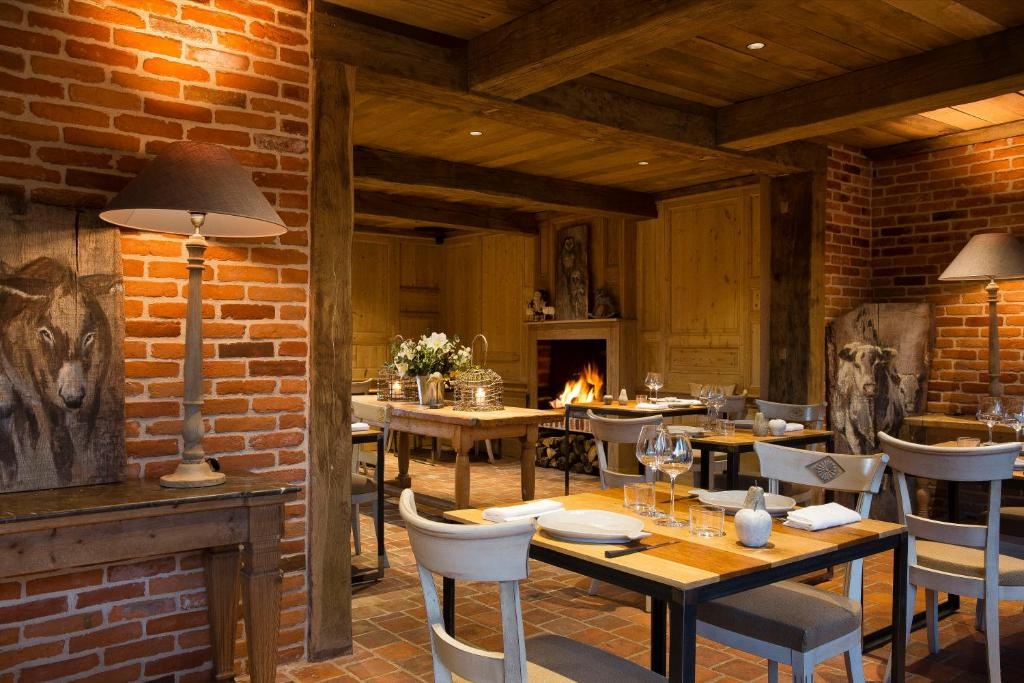 Auberge De La Source Hotel De Charme Collection Saint SimeondiningFood And Beverages5