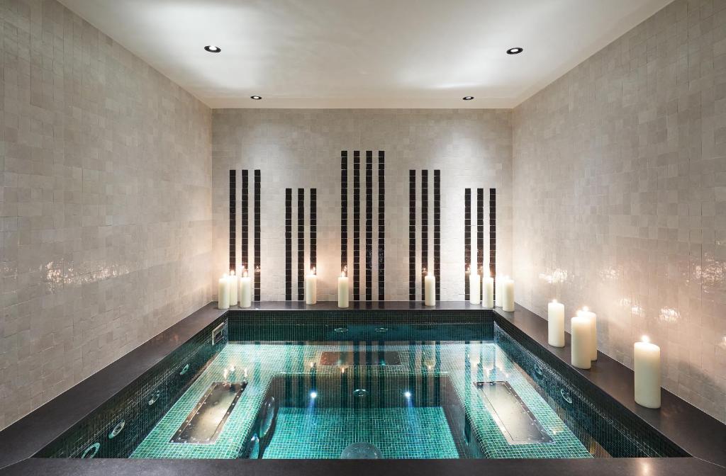 Spa Grand Hotel Du Palais Royal In Paris