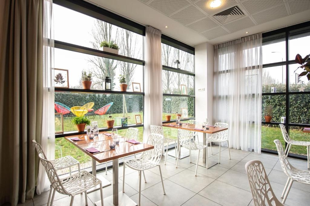 Best Western Plus Paris VelizydiningFood And Beverages19