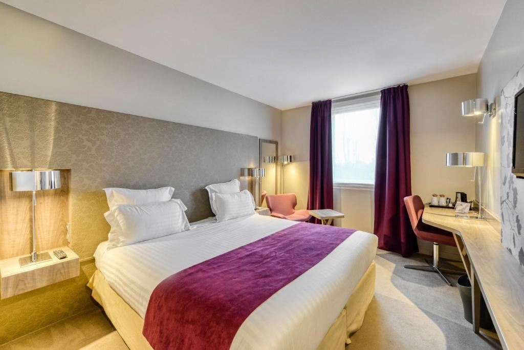 Best Western Plus Paris Velizyroomsrooms Image 22