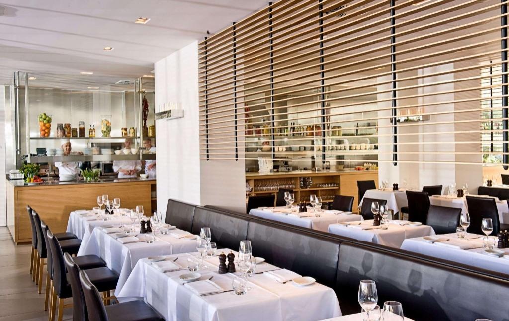 Wyndham Berlin Excelsior  Dining  Restaurant 2