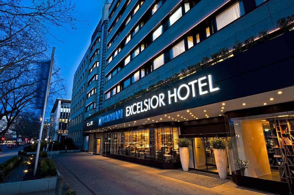 Wyndham Berlin Excelsior  Property Views  Exterior View 1