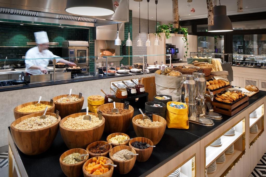 Crowne Plaza Berlin City Centre By IHG  Dining  Restaurant 2