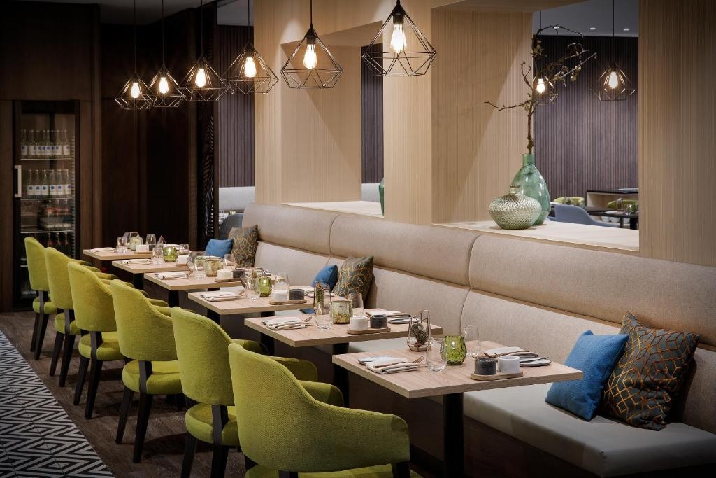 Crowne Plaza Berlin City Centre By IHG  Dining  Restaurant 3