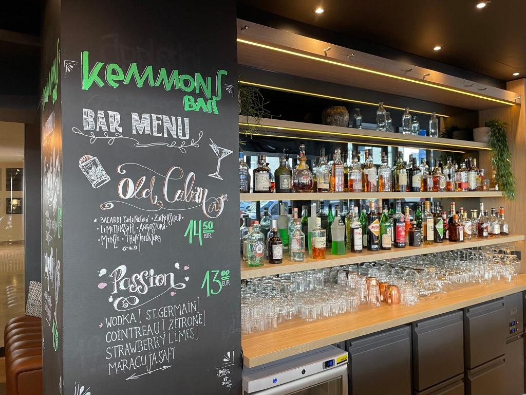 Crowne Plaza Berlin City Centre By IHG  Facilities  Bar 33
