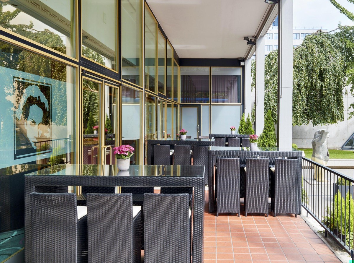 InterContinental Berlin FacilitiesBarlounge 19