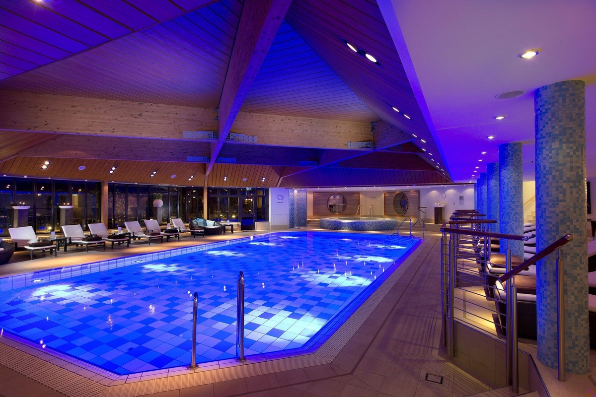 InterContinental Berlin FacilitiesSwimming Pool 1