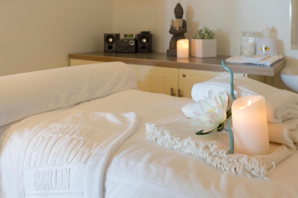 Hotel Palace BerlinfacilitiesMassage29
