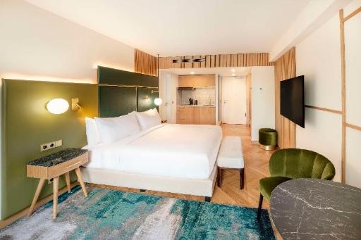 Hilton BerlinroomsStudio Residence Guestroom45