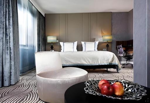 Hilton Berlinroomsrooms Image 4747