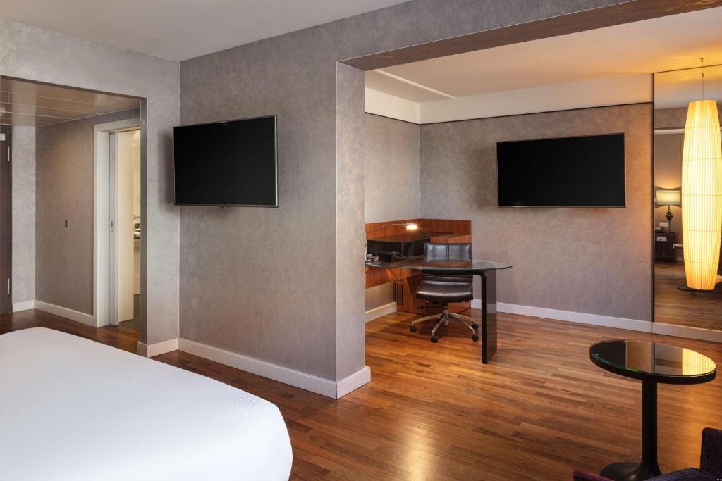 Hilton Berlinroomsrooms Image 4848