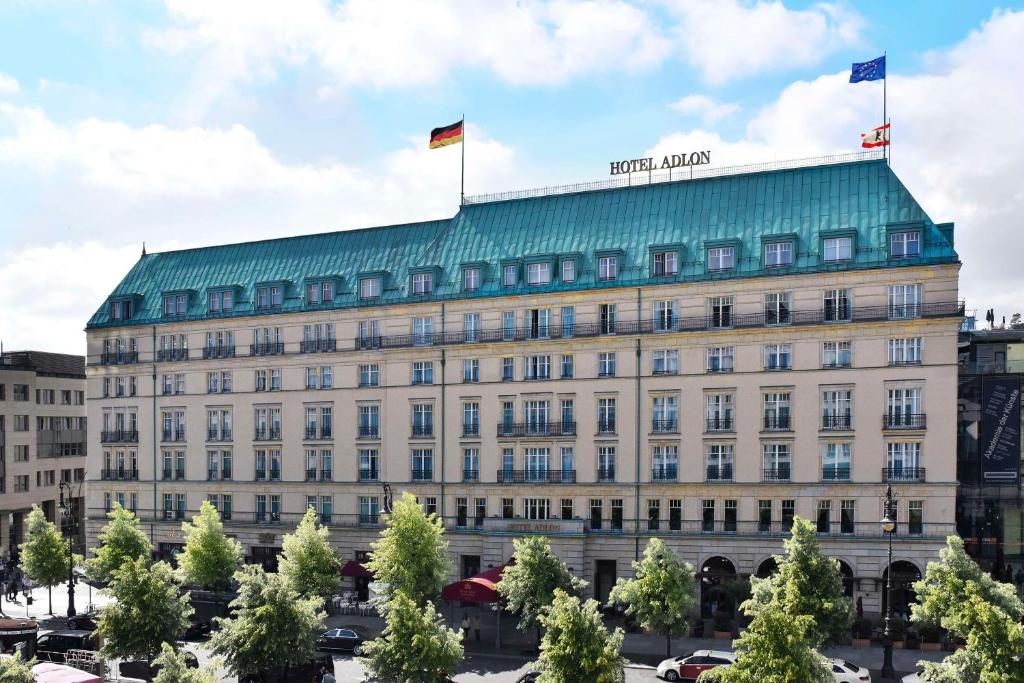 Hotel Adlon KempinskipropertyviewsExterior View1