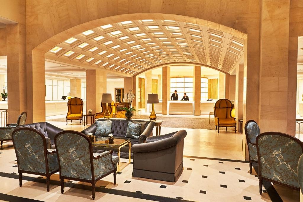 Hotel Adlon KempinskipropertyviewsLobby4