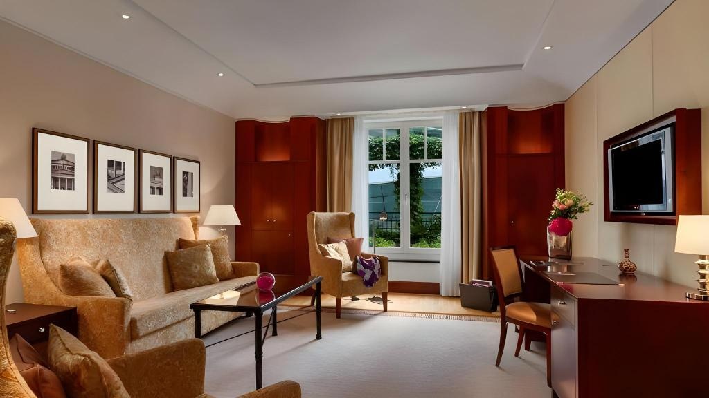 Hotel Adlon Kempinskiroomsrooms Image 1717