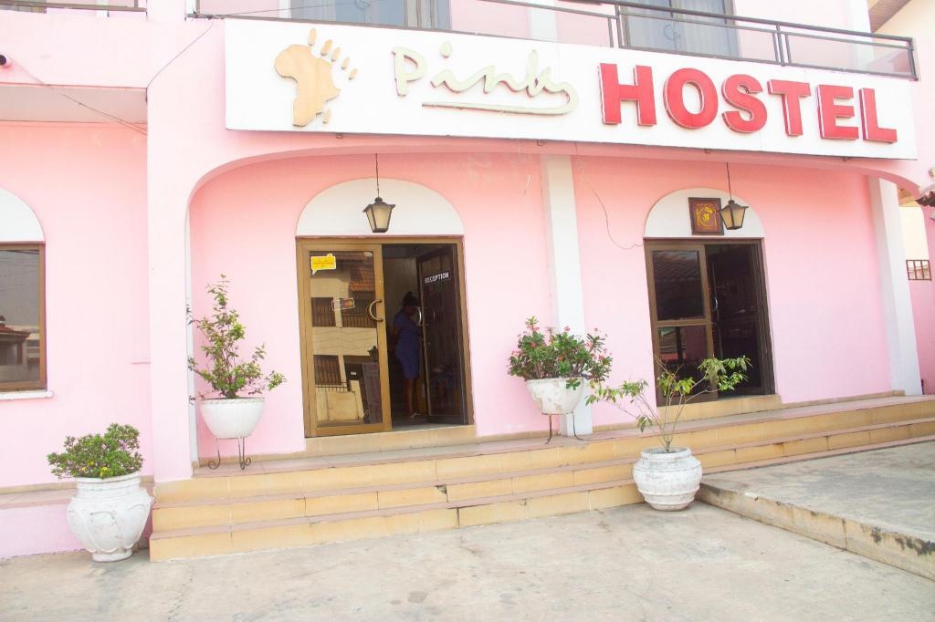 Pink Hostel  Property Views  Entrance 6