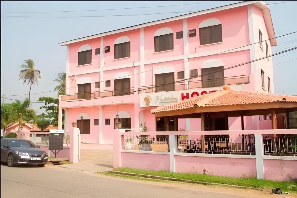 Pink Hostel  Property Views  View 4
