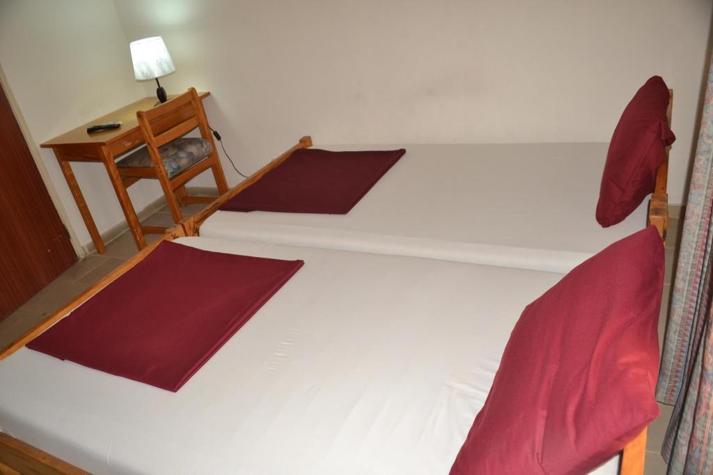 Pink Hostel  Rooms  Rooms Image 1 1